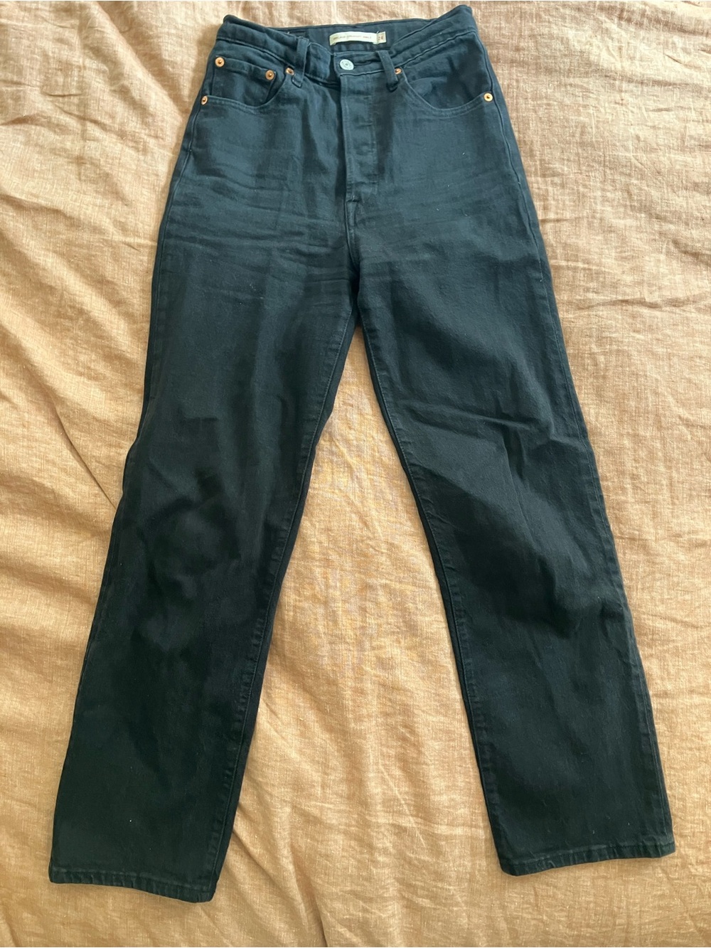 Levi’s Premium Ankle Ribcage Black Jeans